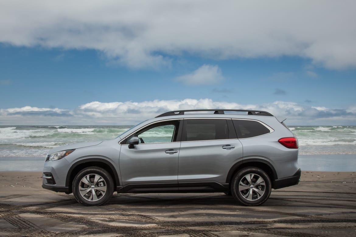 01-subaru-ascent-2019-exterior--profile--silver.jpg