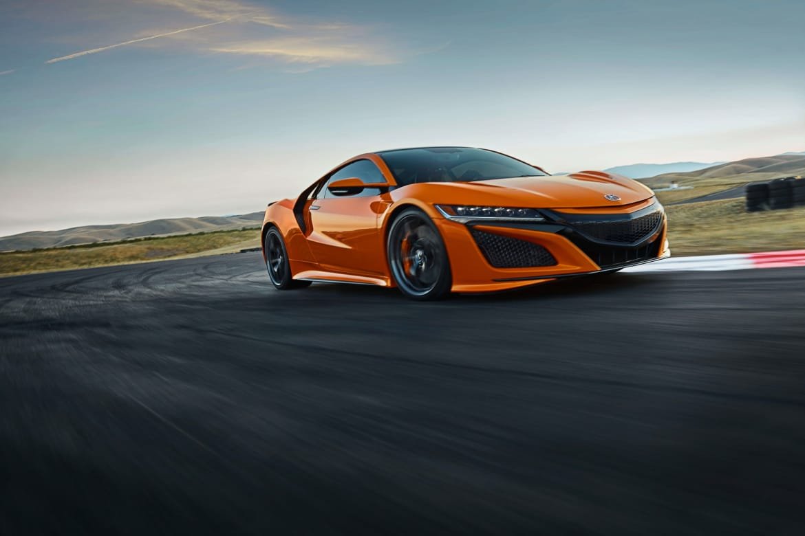 01-Acura-nsx-2019-angle--dynamic--exterior--front--orange.jpg