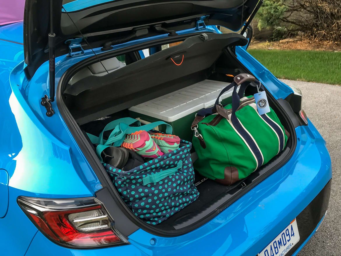 02-toyota-corolla-hatch-2019-cargo--interior.jpg