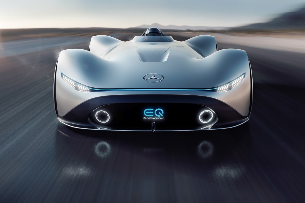 03-mercedes-benz-eq-silver-arrow-concept-exterior--silver.jpg