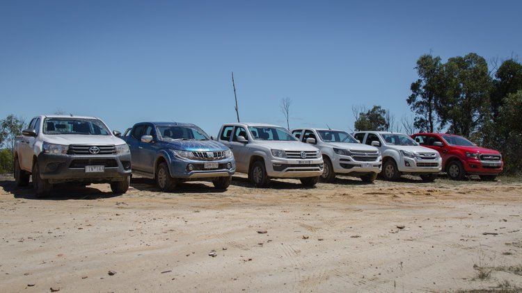2017_dual-cab_ute_comparison_toyota_hilux_isuzu_d-max_ford_ranger_volkswagen_amarok_mitsubishi_triton_holden_colorado_card3-97