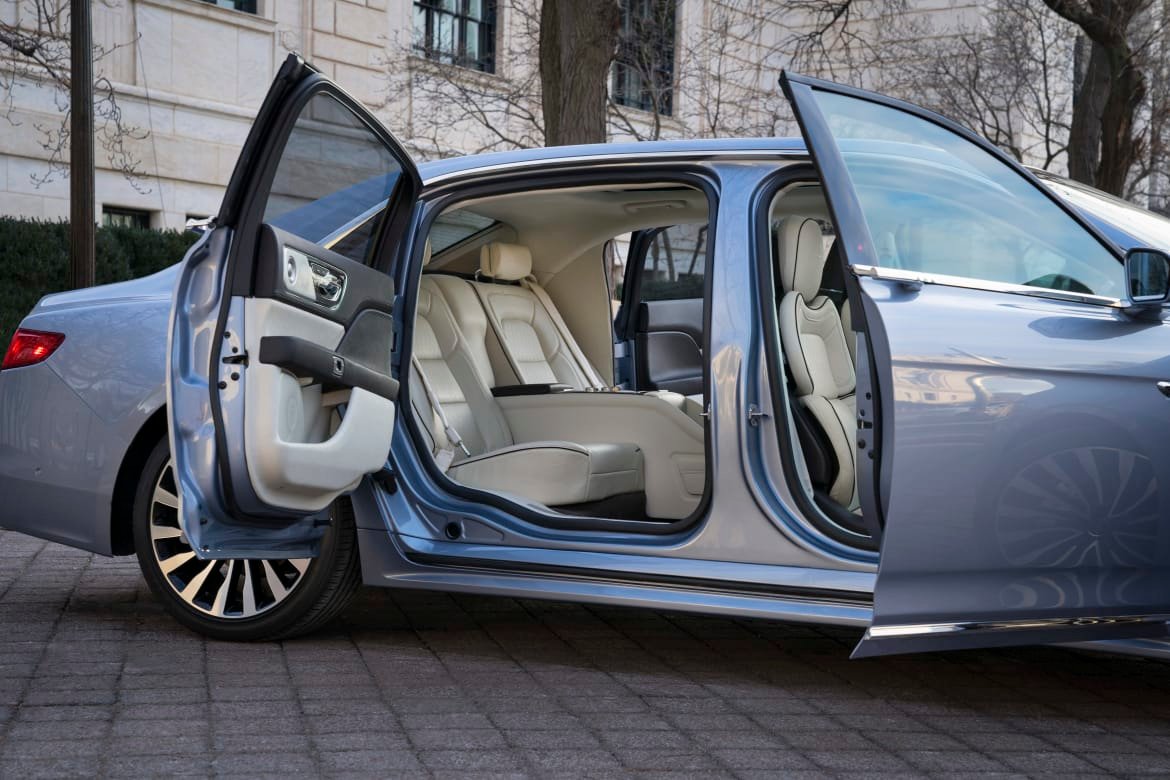 11-lincoln-continental-2019-blue--exterior--interior--second-row