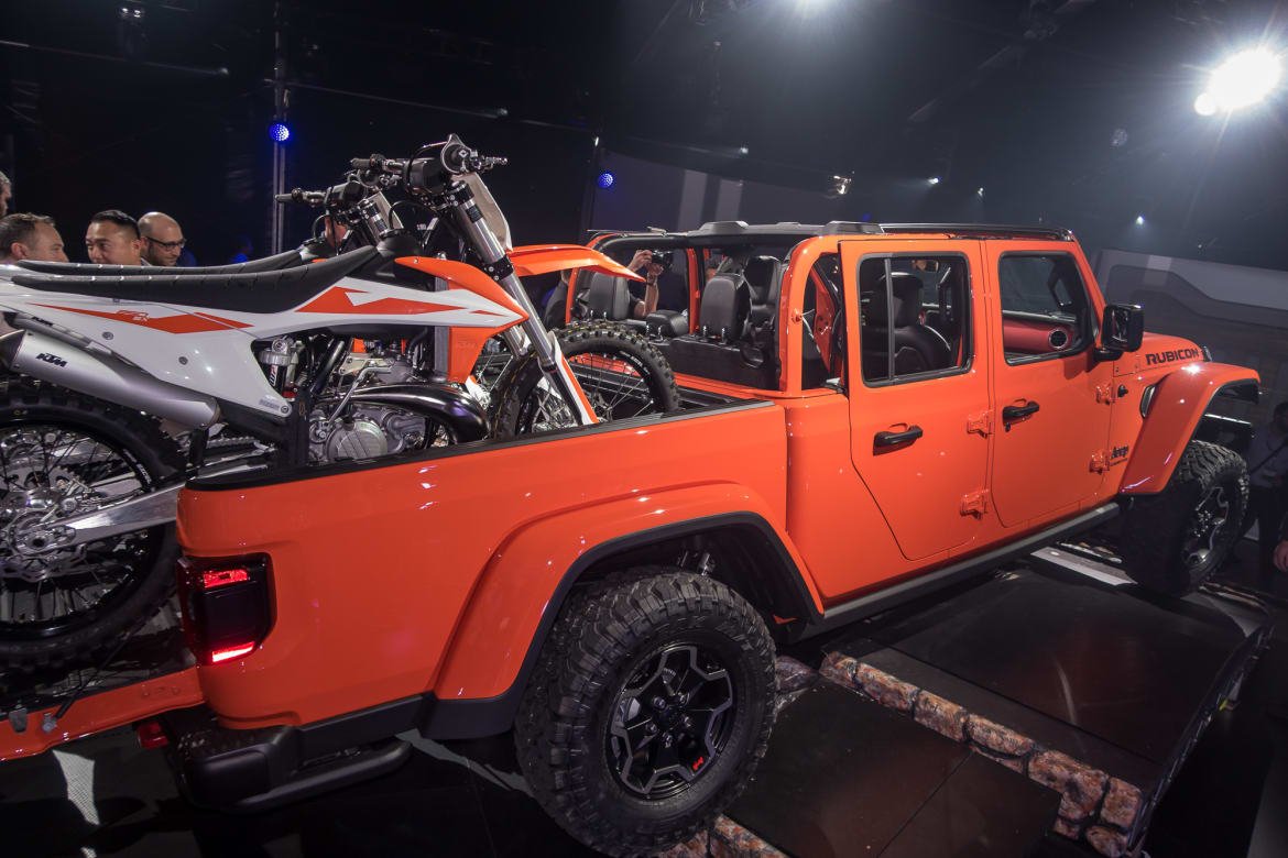 05-jeep-gladiator-2020.jpg