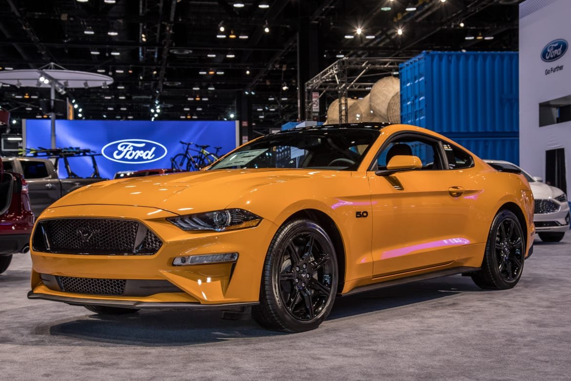 01-ford-mustang-gt-coupe-2019-cl.jpg