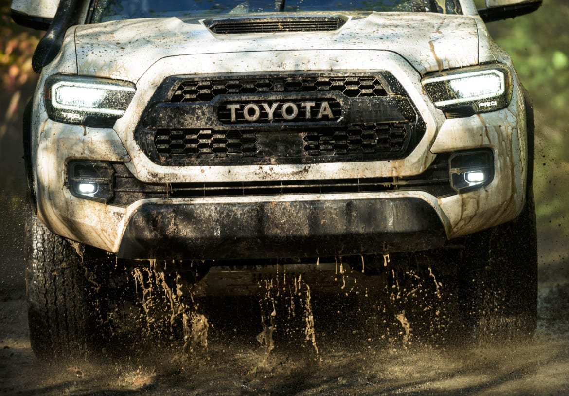 10-toyota-tacoma-trd-pro-2020-exterior--front--grille--off-road-