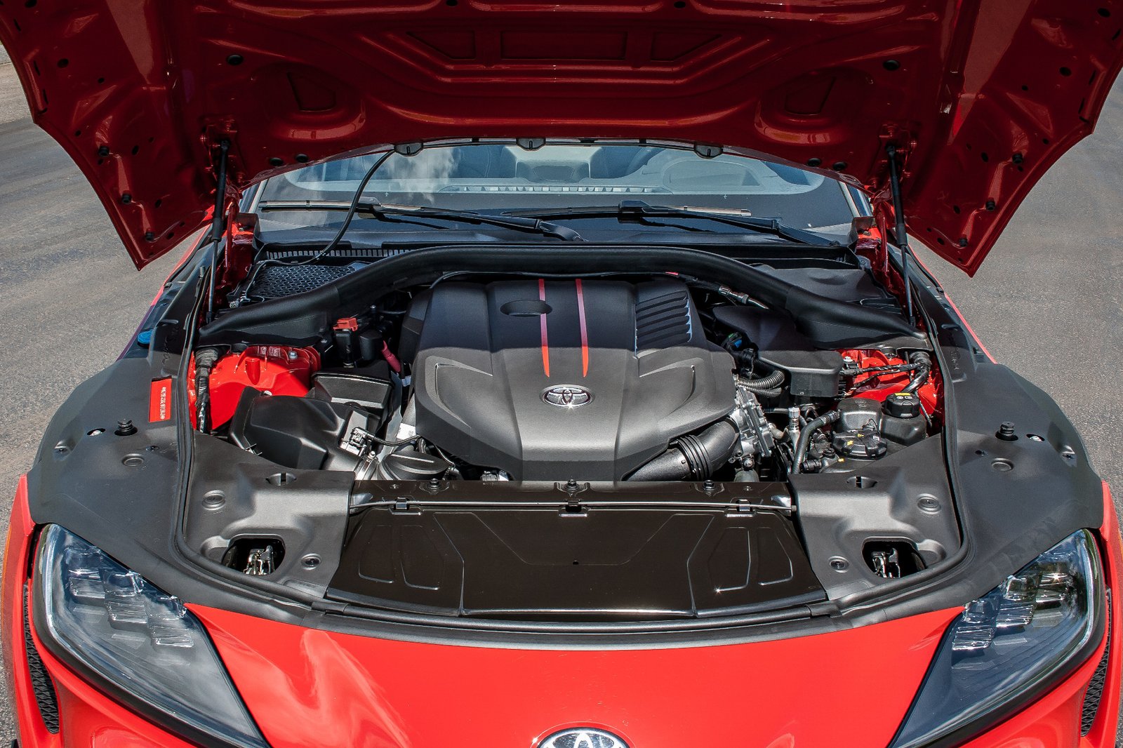 09-toyota-supra-2020-engine--exterior--red.jpg