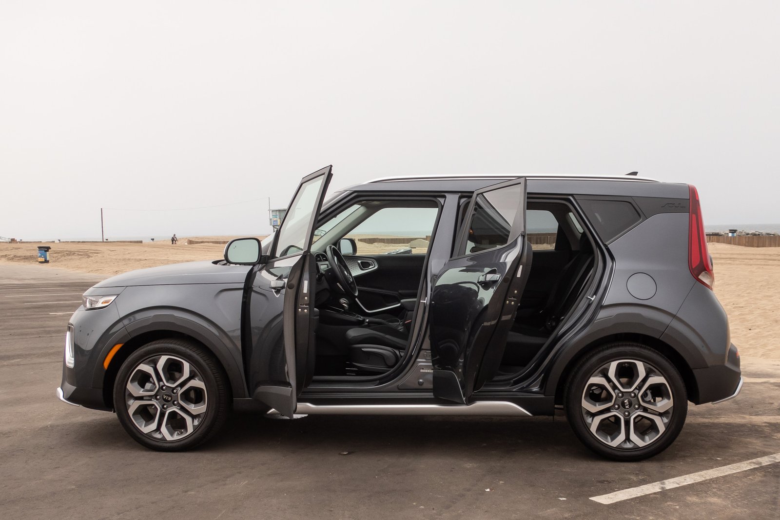 kia-soul-x-line-2020-09-doors--exterior--grey--profile.jpg