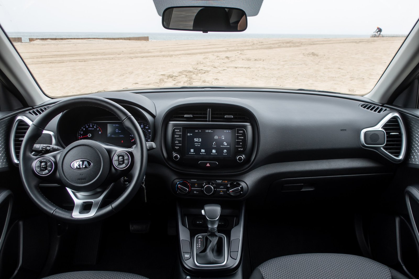 kia-soul-x-line-2020-11-cockpit-shot--front-row--interior.jpg