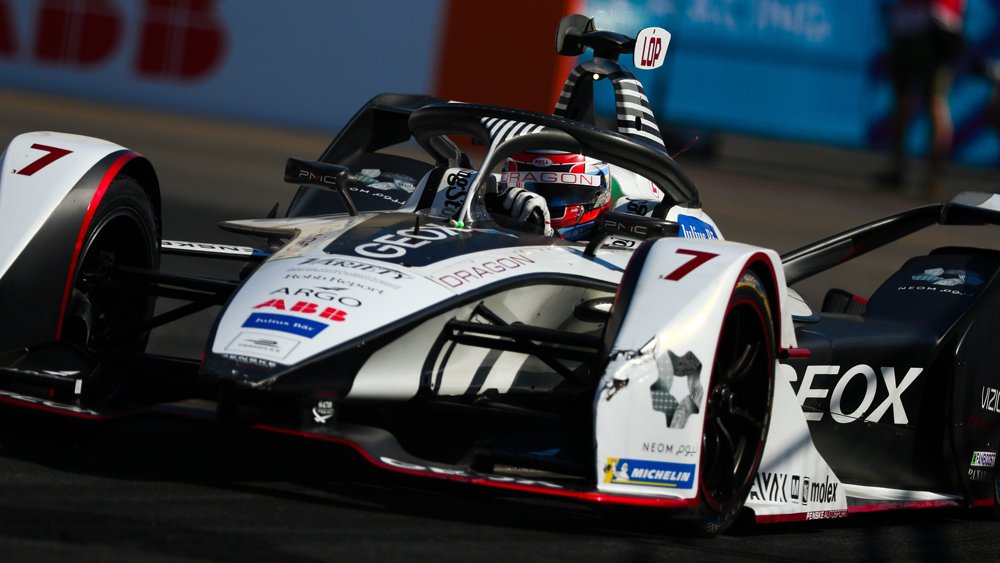 José María López behind the wheel of Geox Dragon Racing's No. 7 entry.
