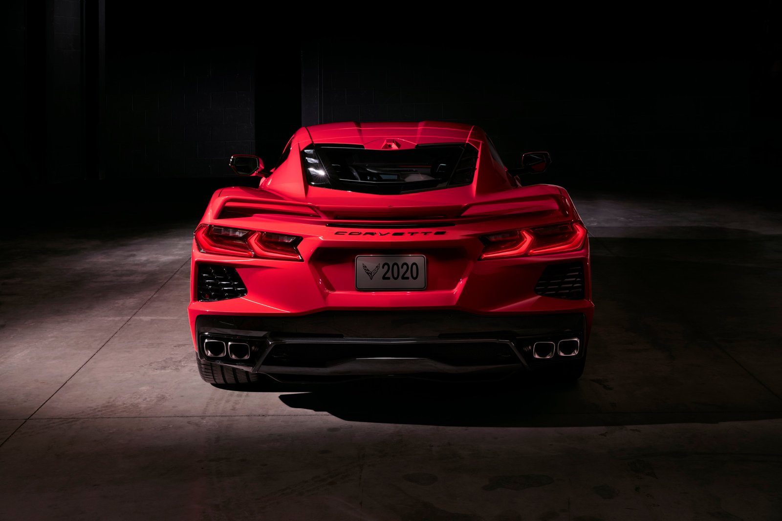 chevrolet-corvette-stingray-2020-02-exterior--rear--red.jpg