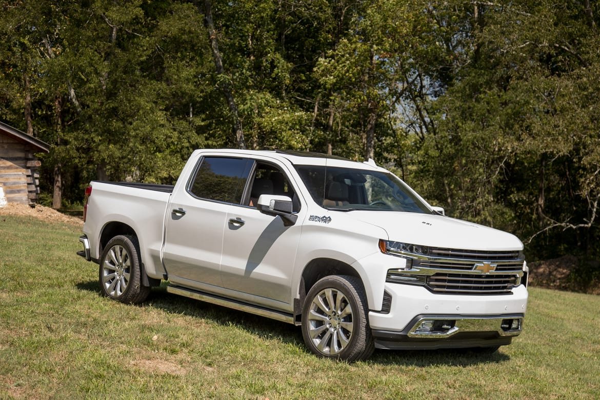 06-chevrolet-silverado-high-country-crew-cab-2019.jpg