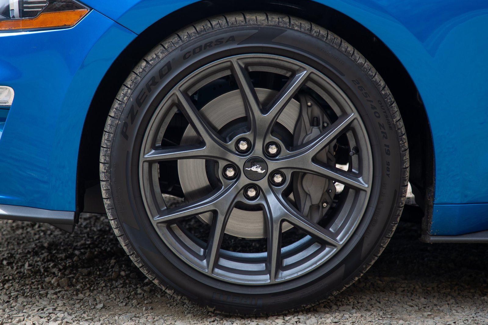 ford-mustang-ecoboost-2020-14-blue--exterior--wheel.jpg