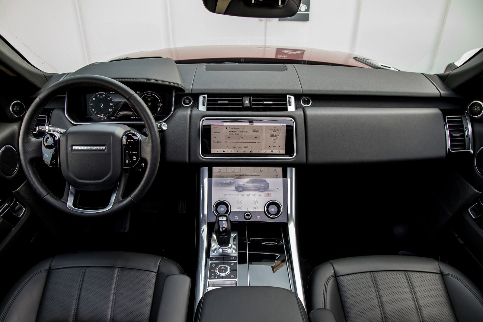 land-rover-range-rover-sport-2020-20-cockpit-shot--interior.jpg