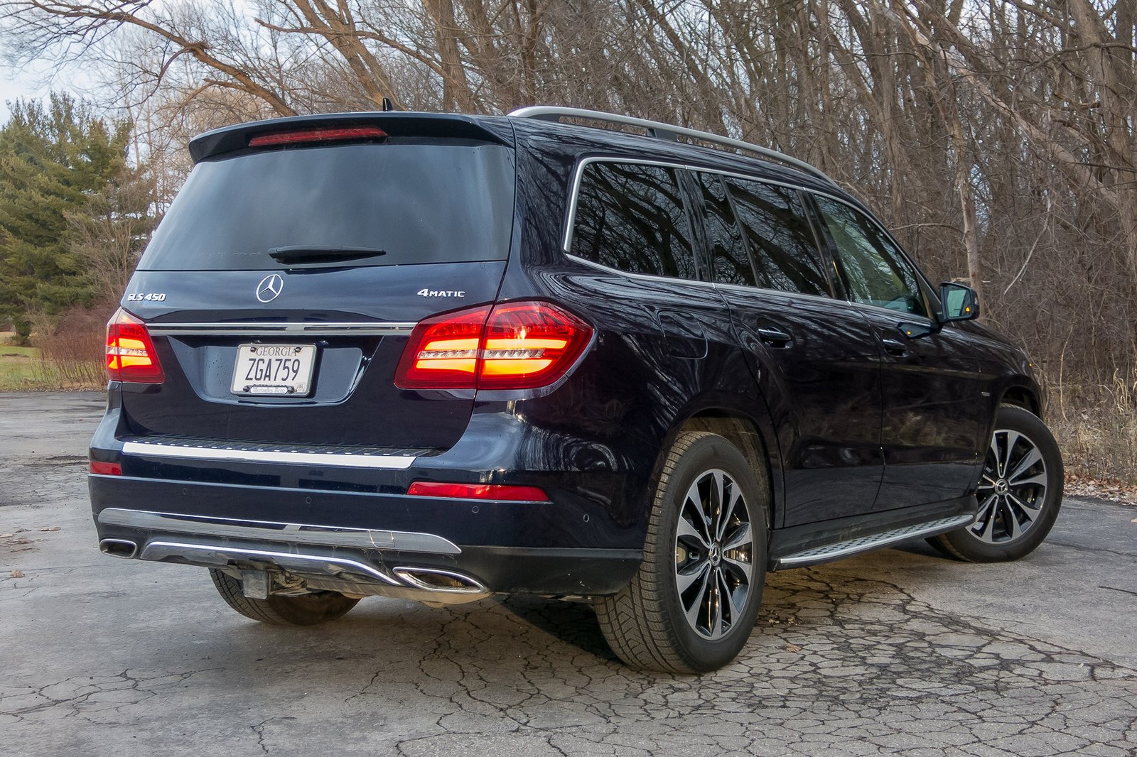 04-mercedes-benz-gls-450-2019-angle--blue--exterior--rear.jpg