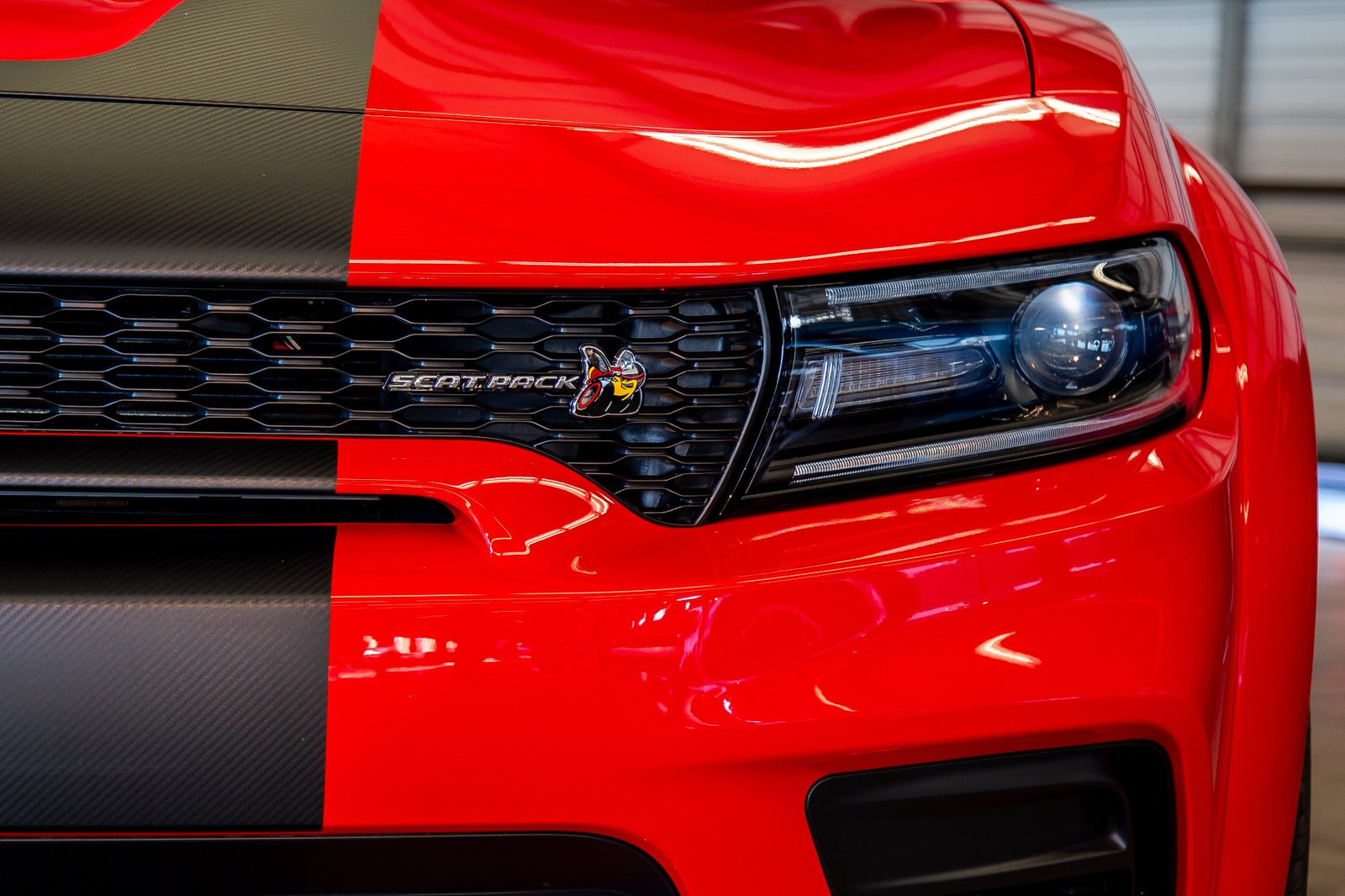 dodge-charger-scat-pack-widebody-2020-badge--headlights--red-42.jpg