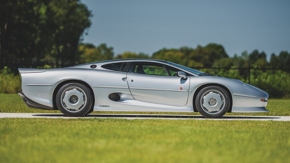 The 1993 Jaguar XJ220 that will be auctioned on October 23, 2020.