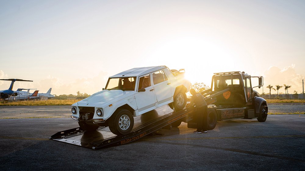Lamborghini LM002