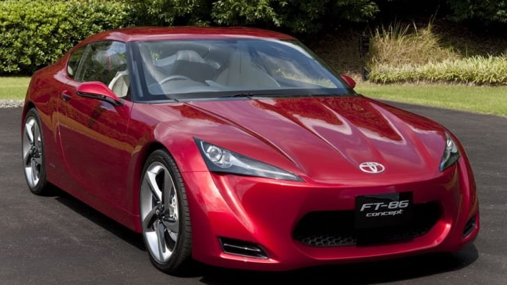 Toyota-FT-86-Concept-9