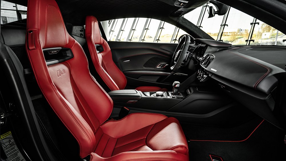 Inside the 2021 Audi R8 RWD Panther Edition