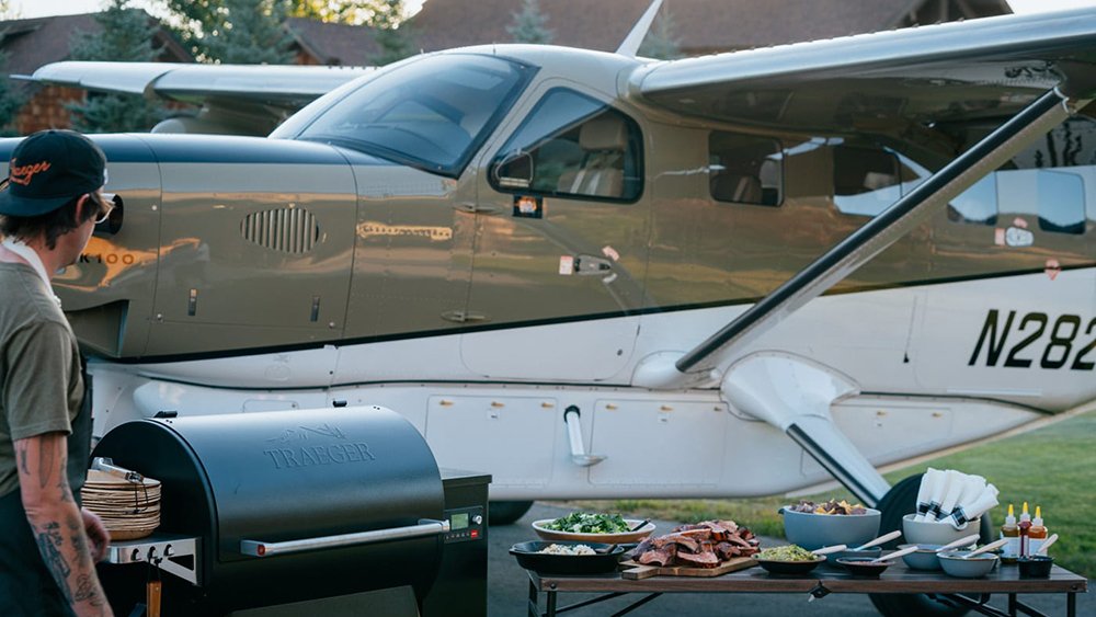 Himalaya Defender and Kodiak Plane
