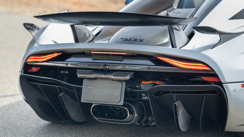 A Koenigsegg Regera hypercar.