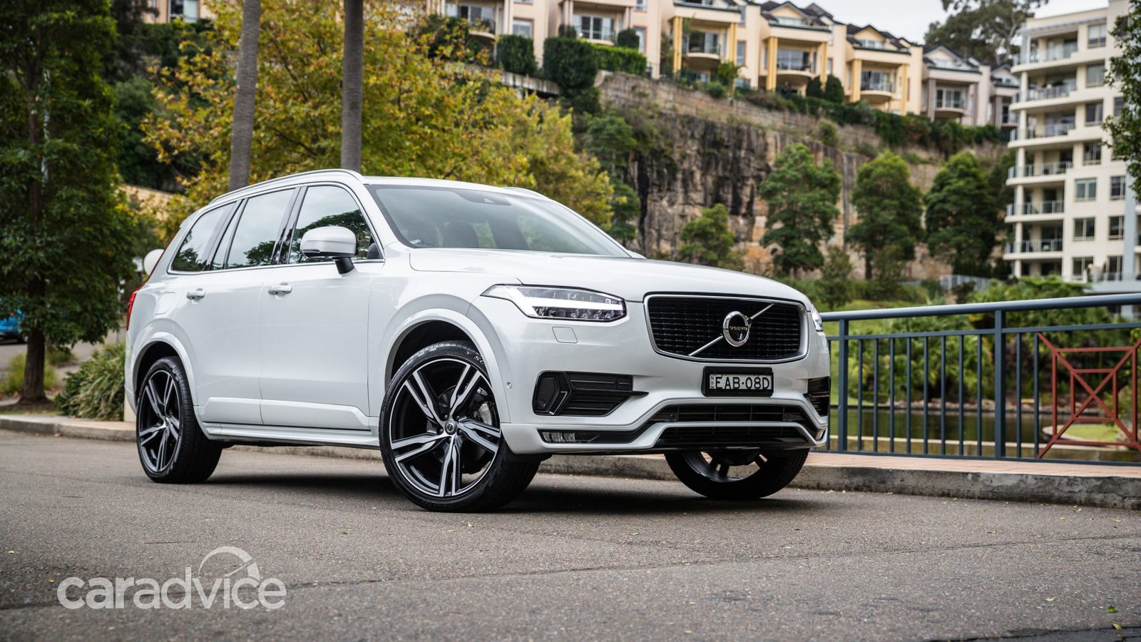 Volvo offering five-years/75,000km free servicing on new XC60 and XC90 models, five-year warranty included - 1 of 1