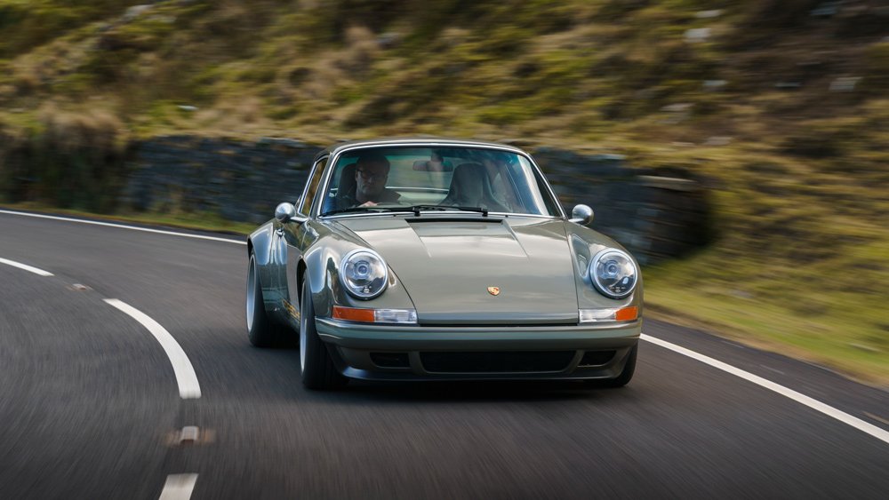 One of Theon Design's reenvisioned Porsche 911 examples.