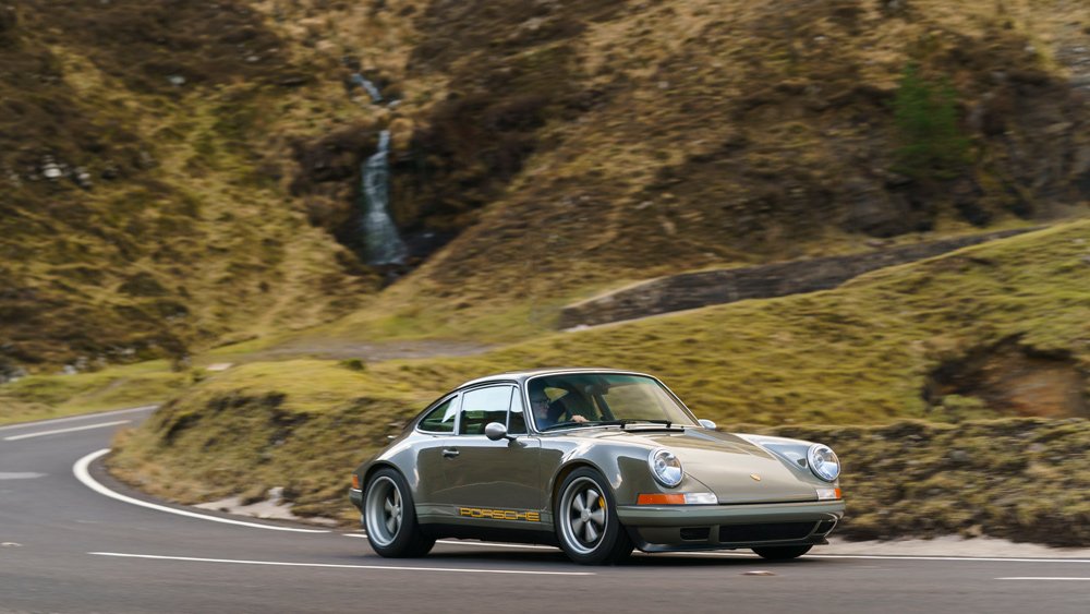 One of Theon Design's reenvisioned Porsche 911 examples.