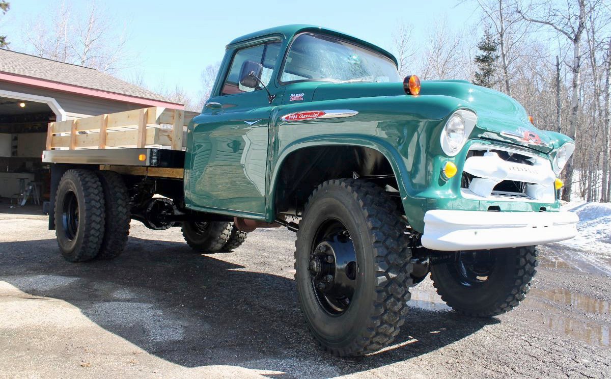1957 Chevrolet 6400 with NAPCO 4-wheel drive