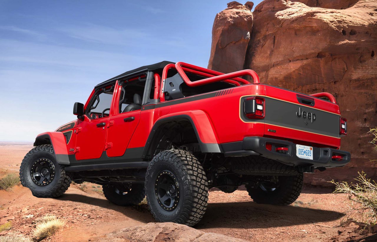 The Jeep® Red Bare Gladiator Rubicon concept builds on the passion and enthusiasm of Jeep SUV owners who spend countless hours creating customized looks and modifications to their trusty off-roading vehicle. Red Bare is powered by the turbocharged 3.0-liter EcoDiesel V-6 engine, rated at 260 horsepower and 442 lb.-ft. of torque, and delivers an impressive 91:1 crawl ratio to tackle Moab's toughest trails.