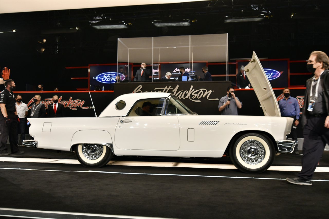 1957 Ford Thunderbird