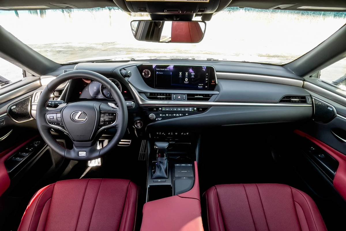 lexus-es-250-awd-f-sport-2021-16-cockpit-shot--dashboard--front-row--interior-.jpg