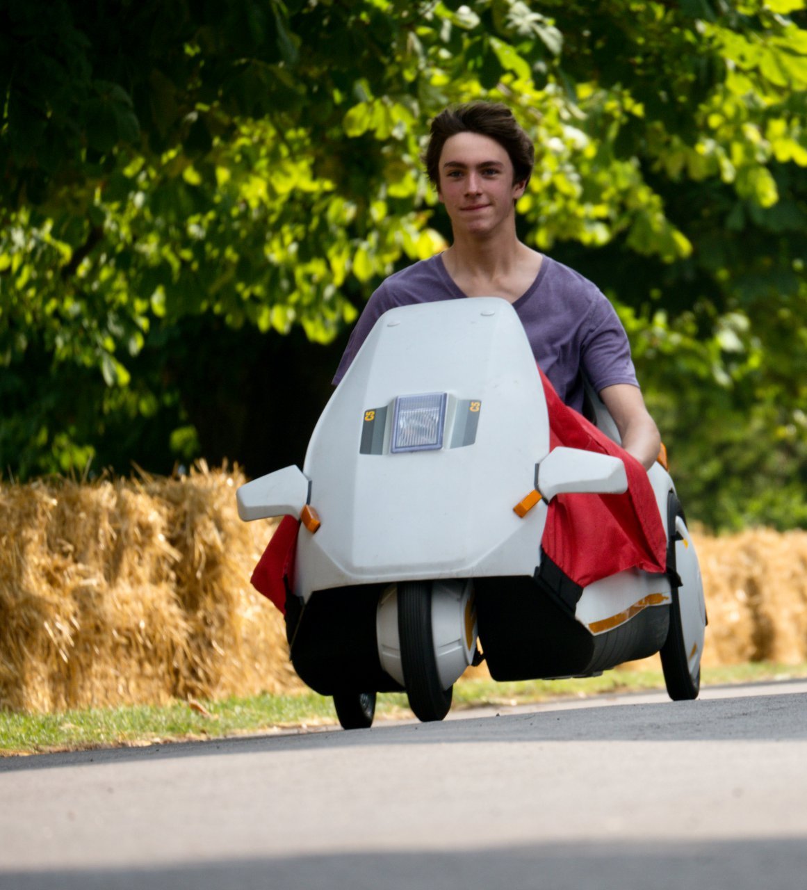 1985 Sinclair C5 | Ever go to an event where all the cars were the same color?