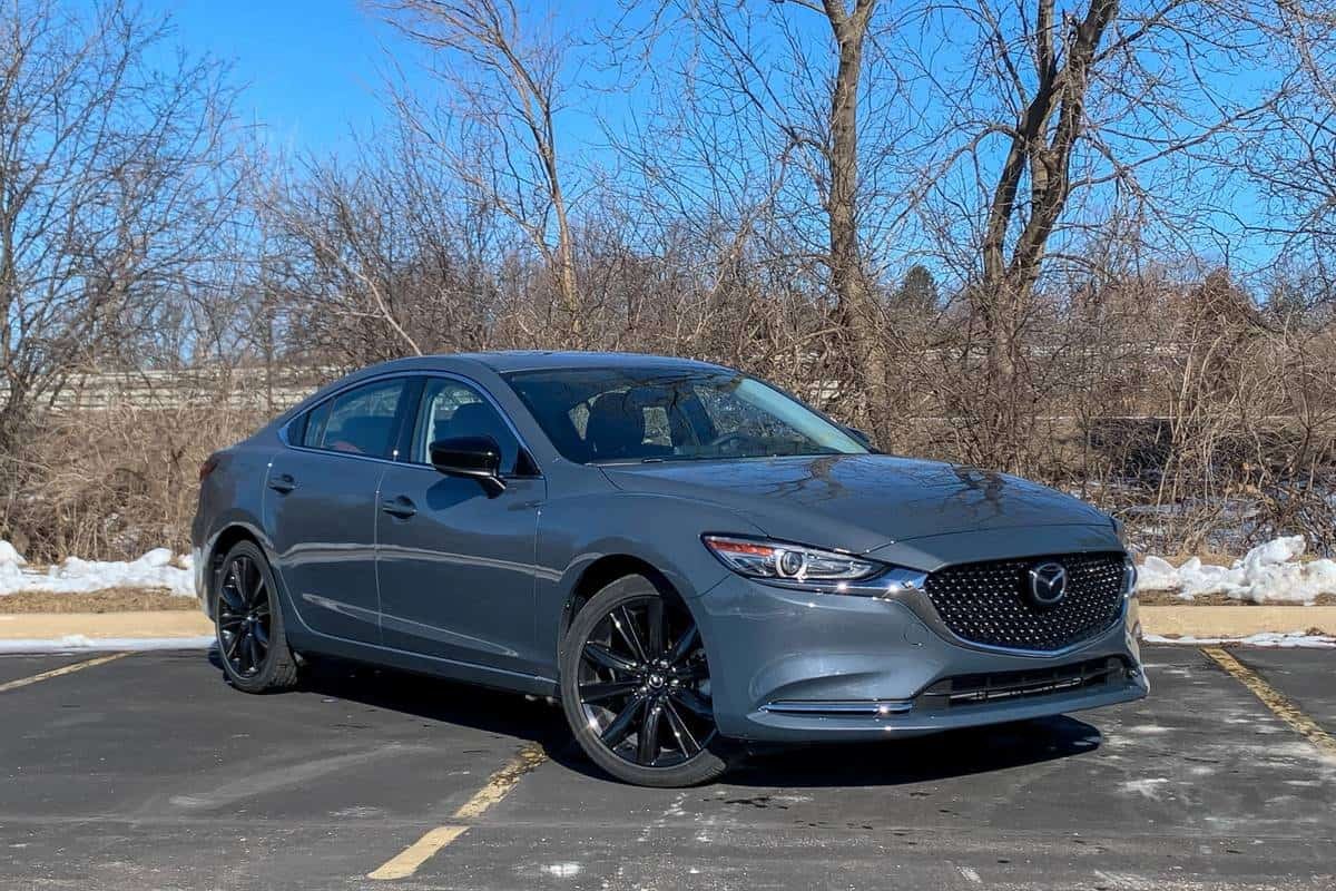 mazda-mazda6-carbon-edition-2021-01-angle--exterior--front--gray.jpg