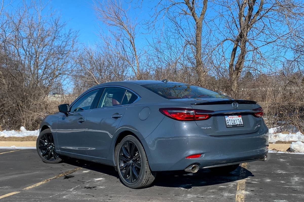 mazda-mazda6-carbon-edition-2021-06-angle--exterior--gray--rear.jpg