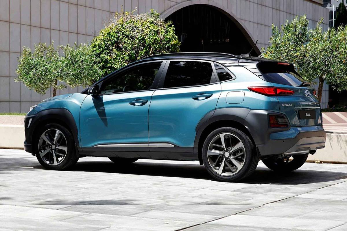 hyundai-kona-2021-exterior-side-oem