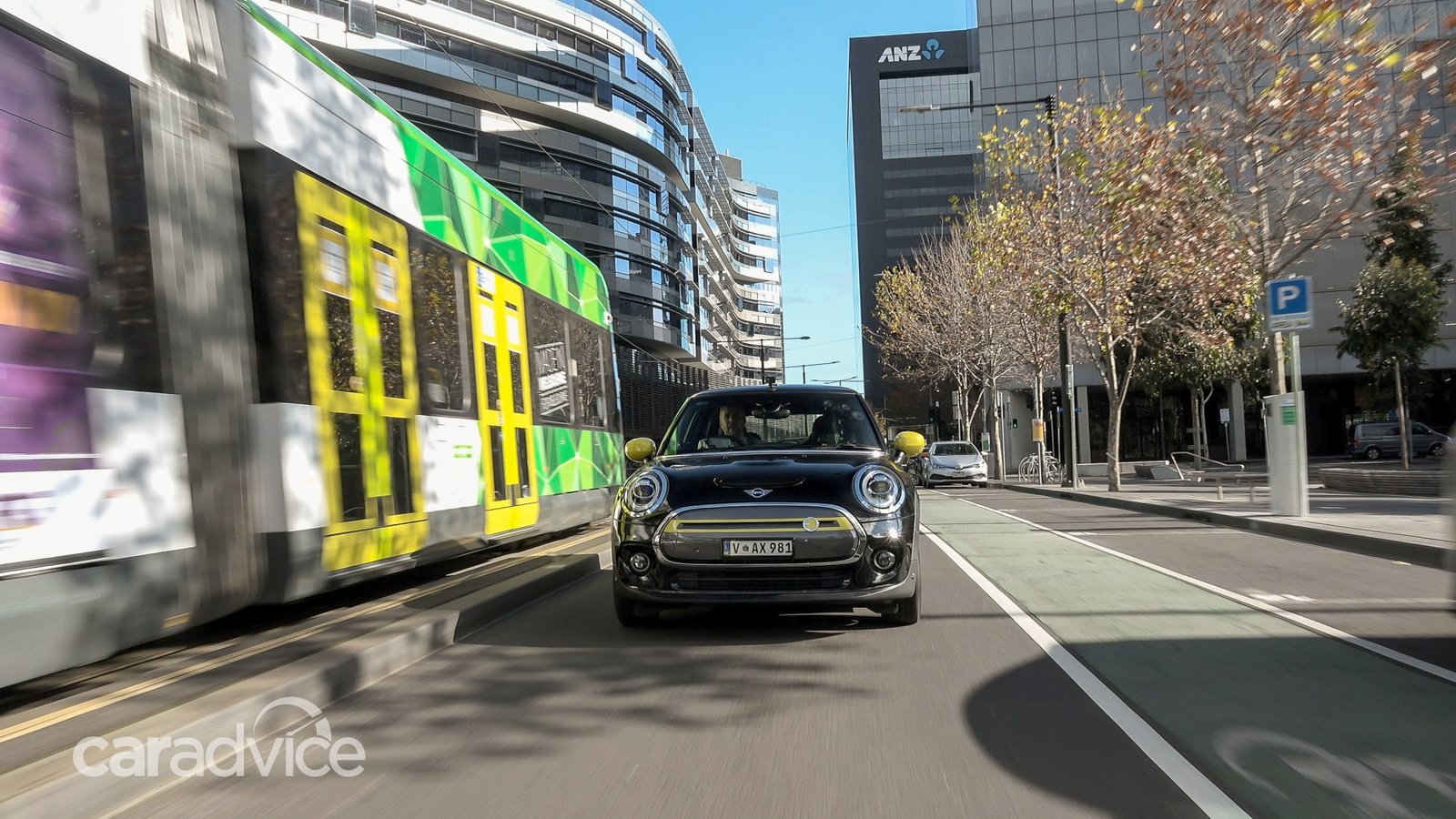 Victoria announces $3000 subsidy for electric vehicles, sets sales target - 1 of 2