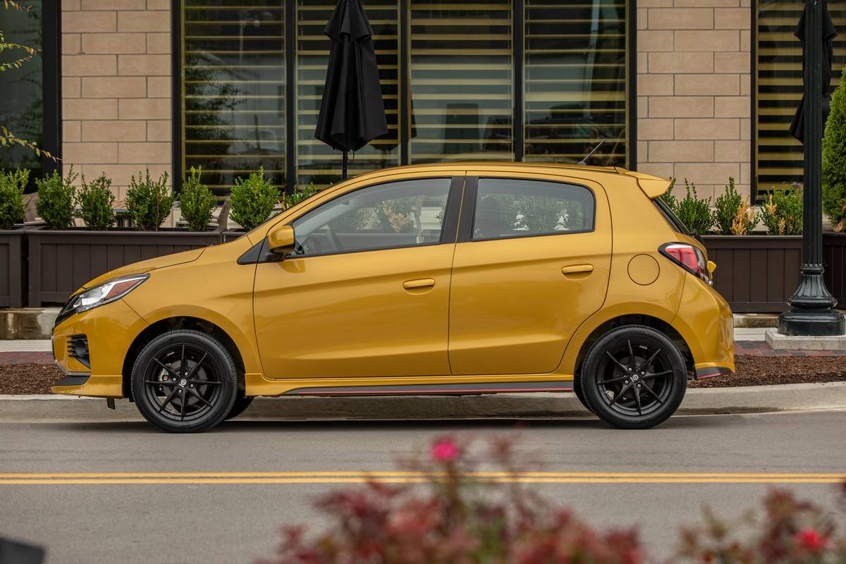 mitsubishi-mirage-hatchback-2021-04-exterior--oem--profile--yellow.jpg