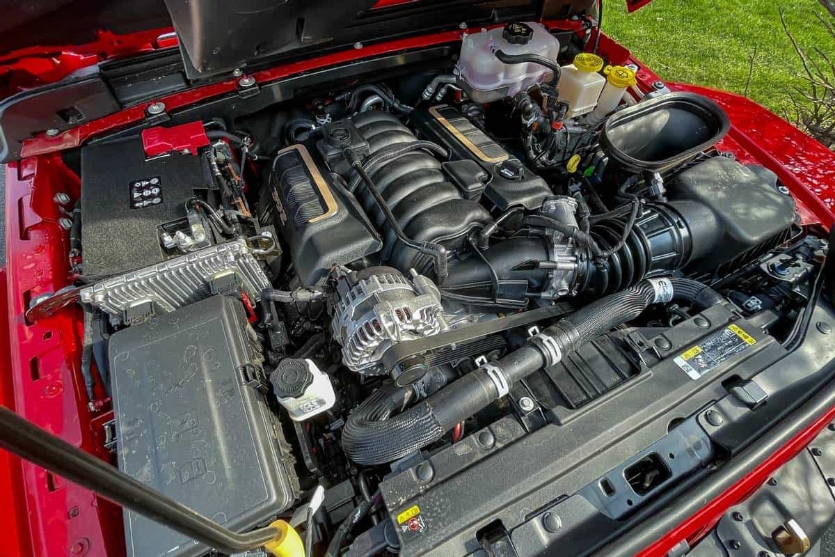 jeep-wrangler-392-2021--17-engine.jpg