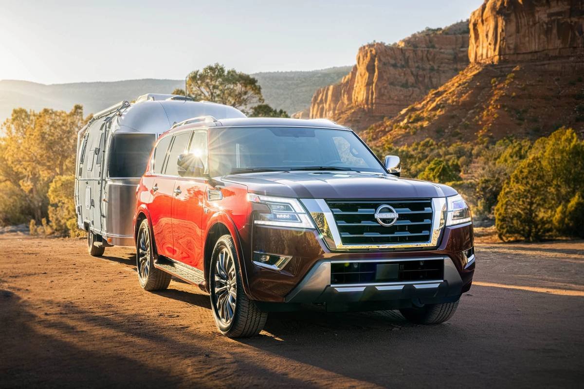 nissan-armada-2021-oem-10-angle--exterior--front--towing.jpg