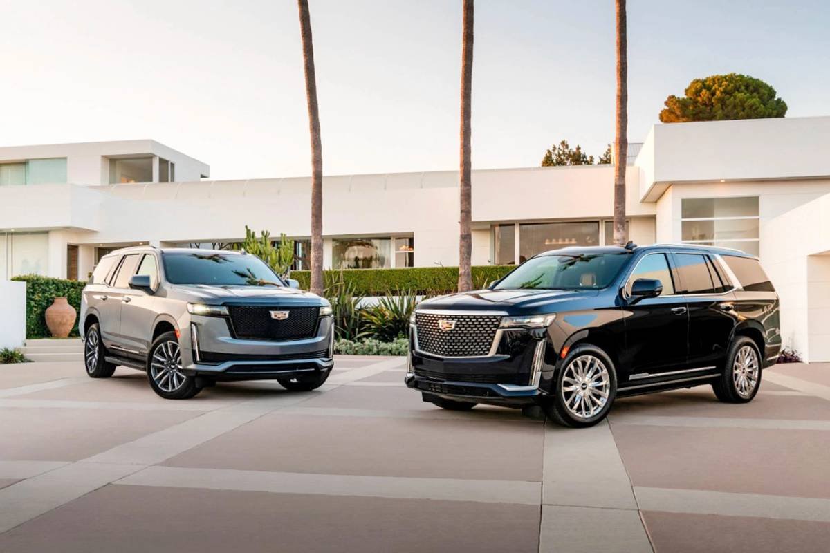 cadillac-escalade-2021-oem-01-angle--exterior--front.jpg