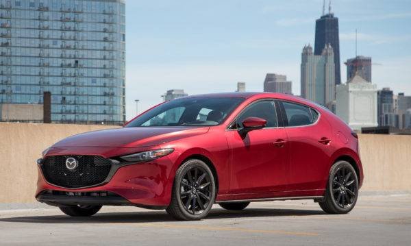 01-mazda-mazda3-2019-angle--exterior--front--red.jpg