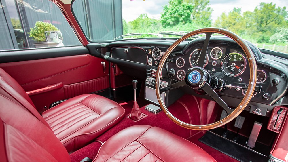 Aston Martin DB5 Vantage Collectiion