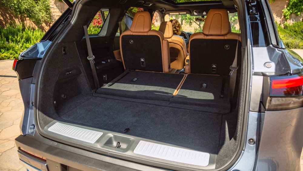 The rear cargo space of the 2022 Infiniti QX60.