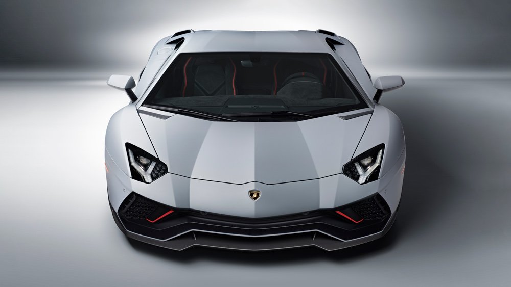 The 2022 Lamborghini Aventador LP 780-4 Ultimae supercar.