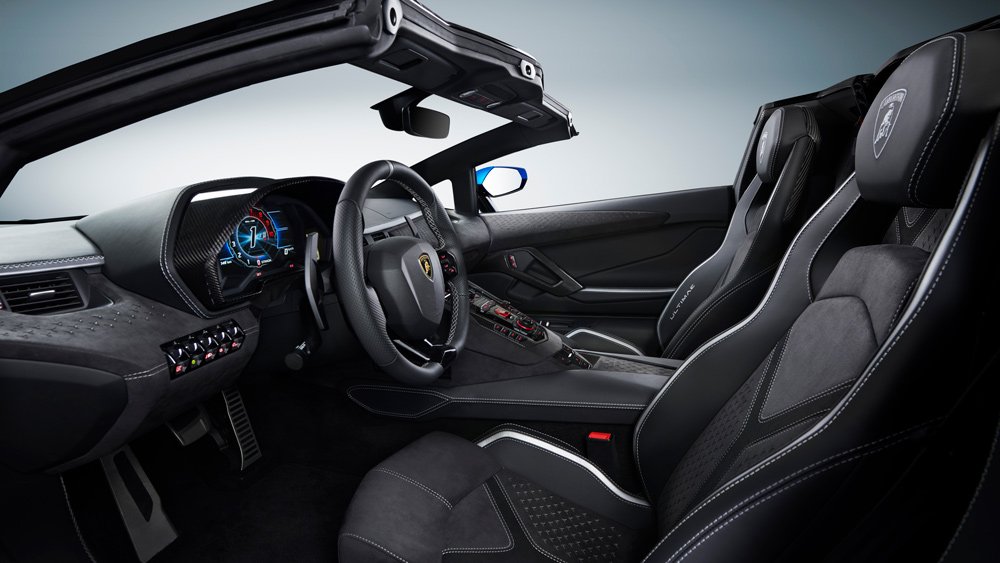 Inside the 2022 Lamborghini Aventador LP 780-4 Ultimae Roadster.