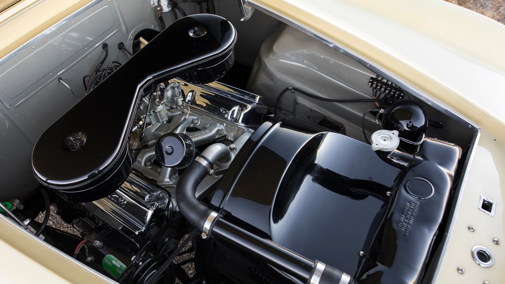 The engine of the 1954 Dodge Firearrow II concept car.