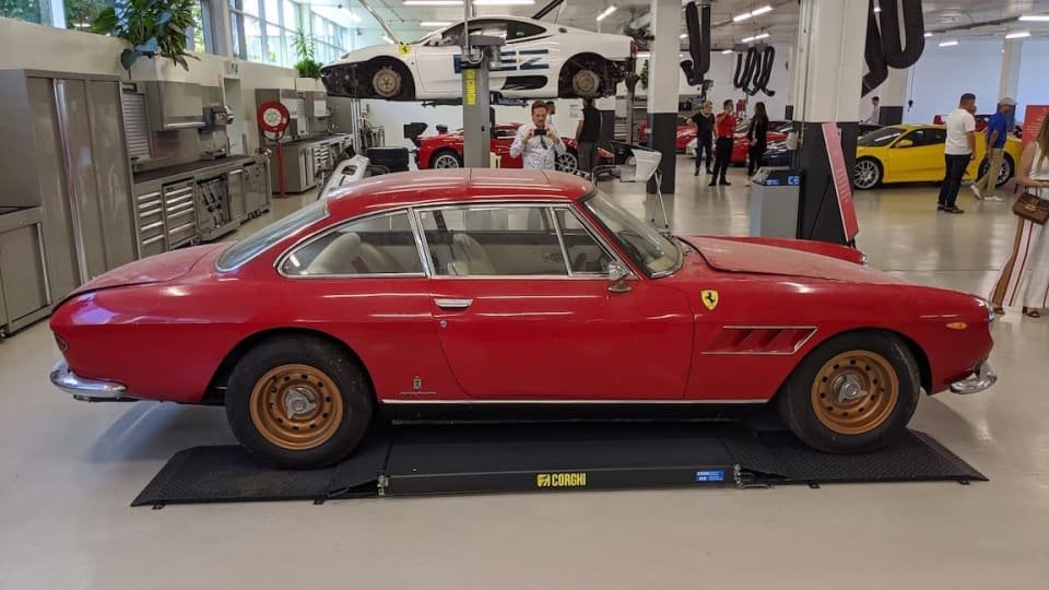 1967 Ferrari 330 GT V12 2+2 shown in Sydney 