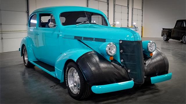 Pontiac, Pick of the Day: 1937 Pontiac ‘Silver Streak,’ but now aqua in color, ClassicCars.com Journal