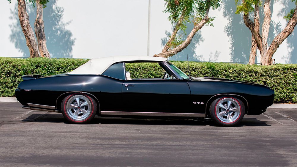 Val Kilmer's old 1969 Pontiac GTO convertible